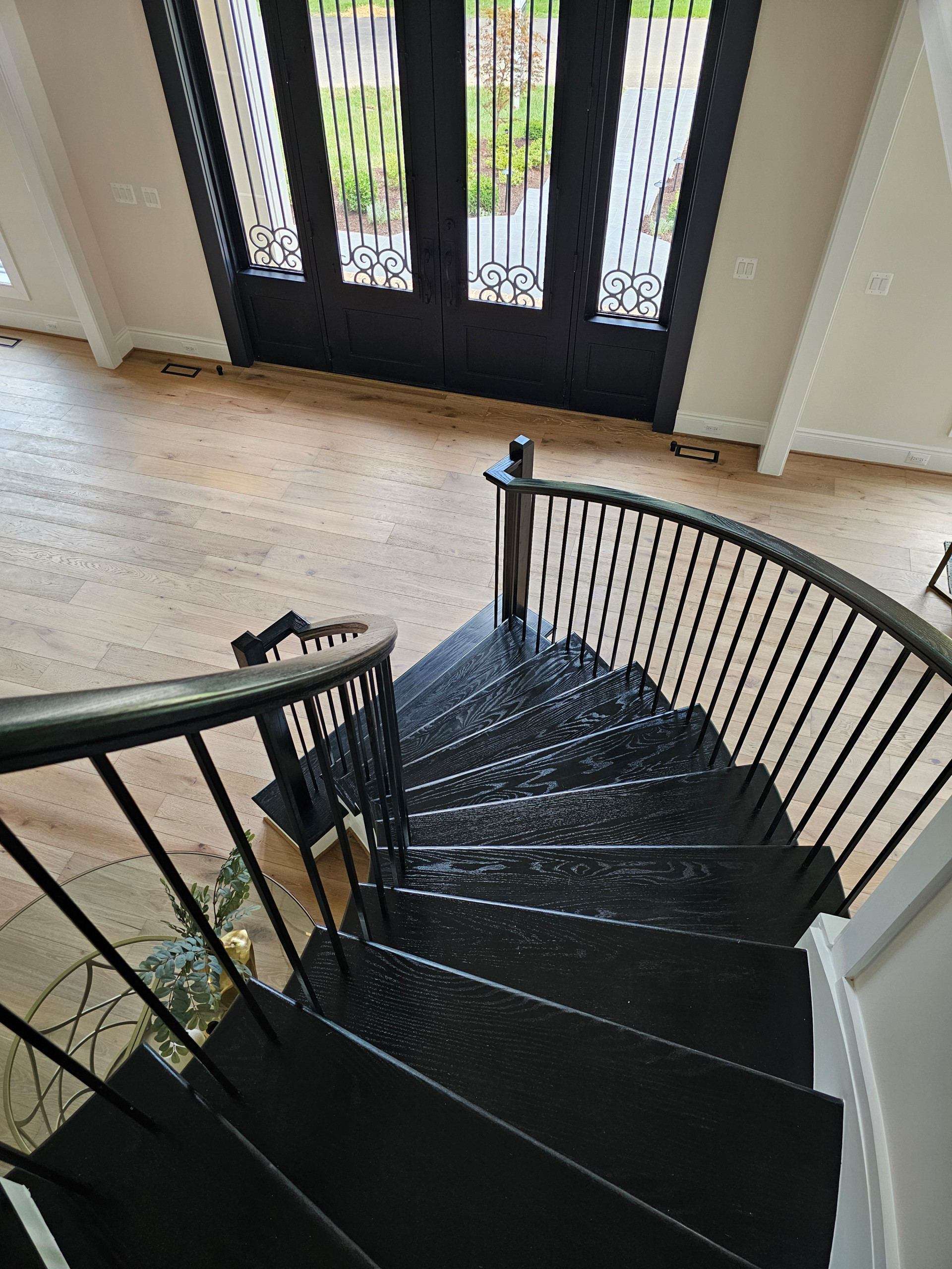 Elegant Curve Elevates Modern Design, Mclean, VA 22101