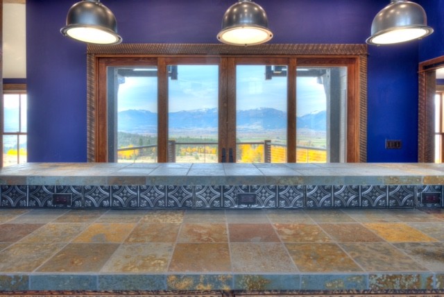 Kitchen - rustic kitchen idea