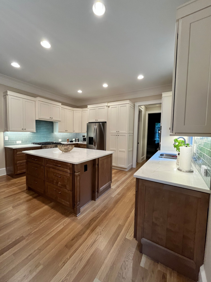 Inspiration for a transitional kitchen remodel in Atlanta