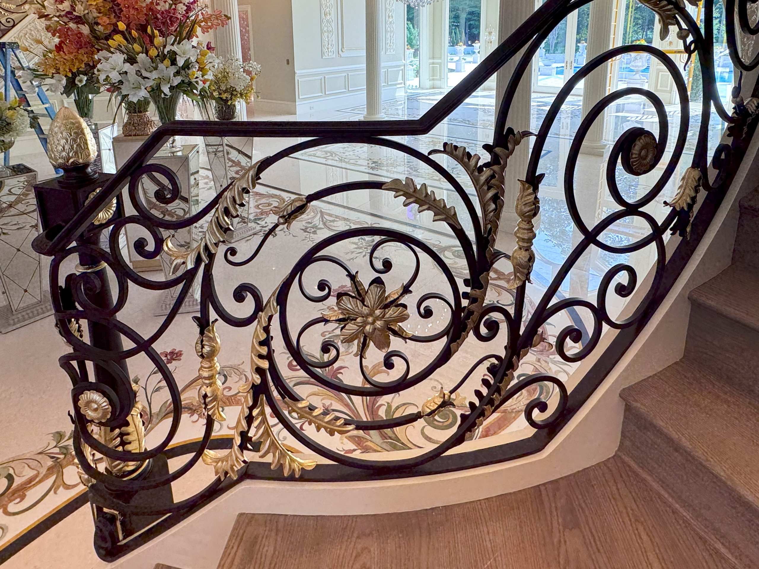 135_Vibrant Staircase with Touch of Historic Grandeur, Great Falls, VA 22066