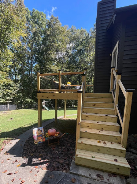 Livingston Deck
