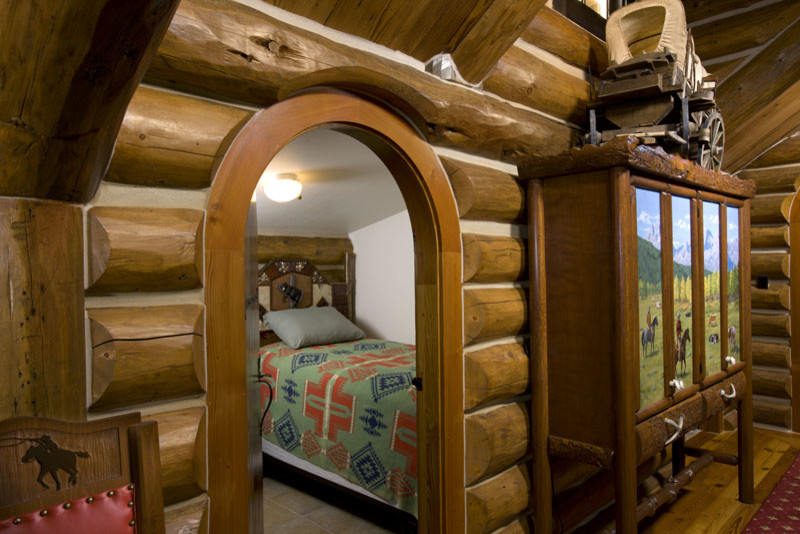 Bedroom - rustic bedroom idea
