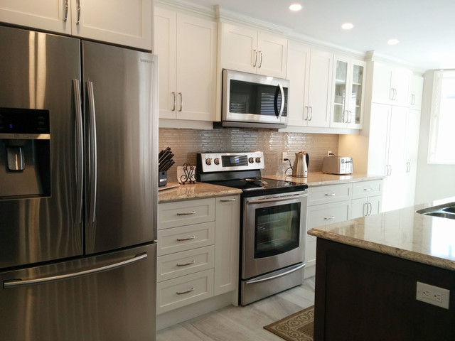 Spacious Kitchen Remodel klassisch-kueche
