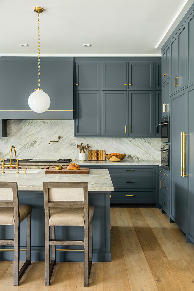 Transitional kitchen photo in Los Angeles