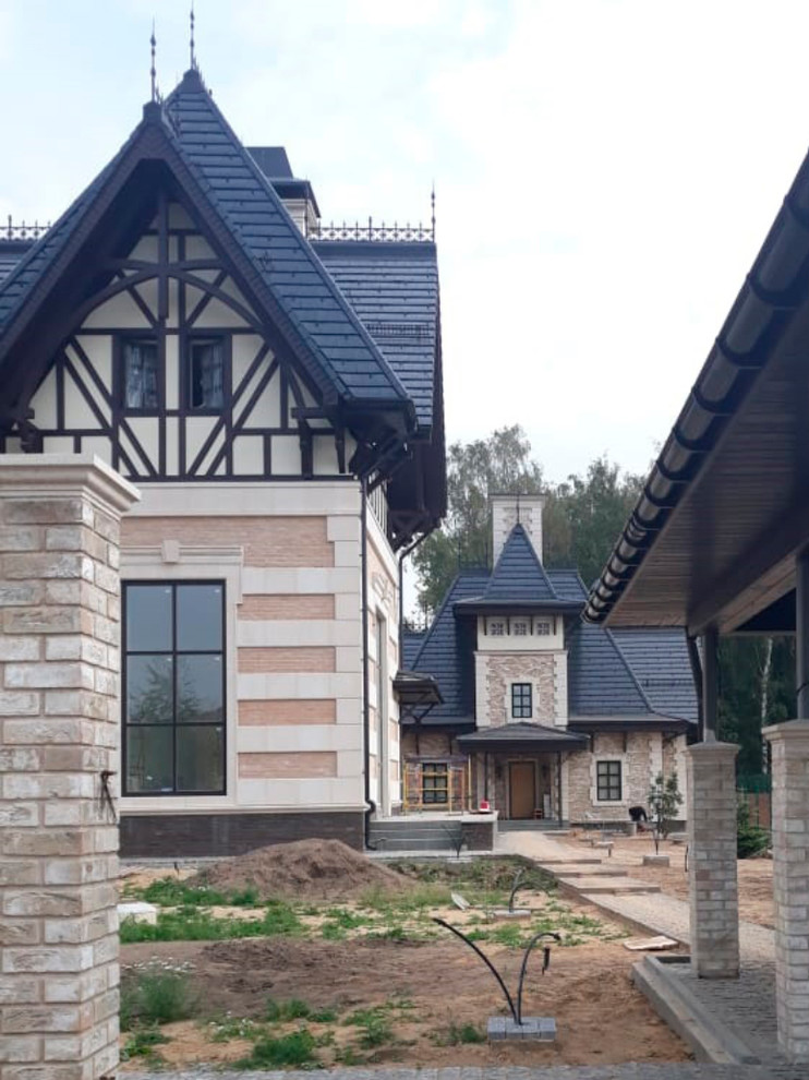 Частный жилой особняк. Довиль -Трувиль.