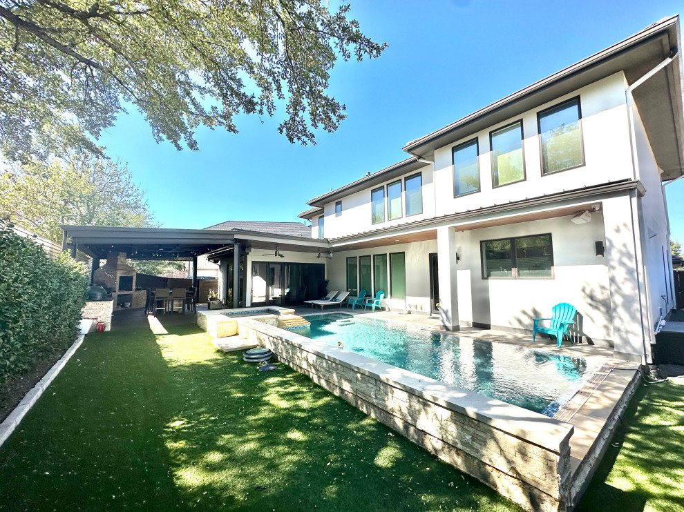 Inspiration for a modern home design remodel in Dallas
