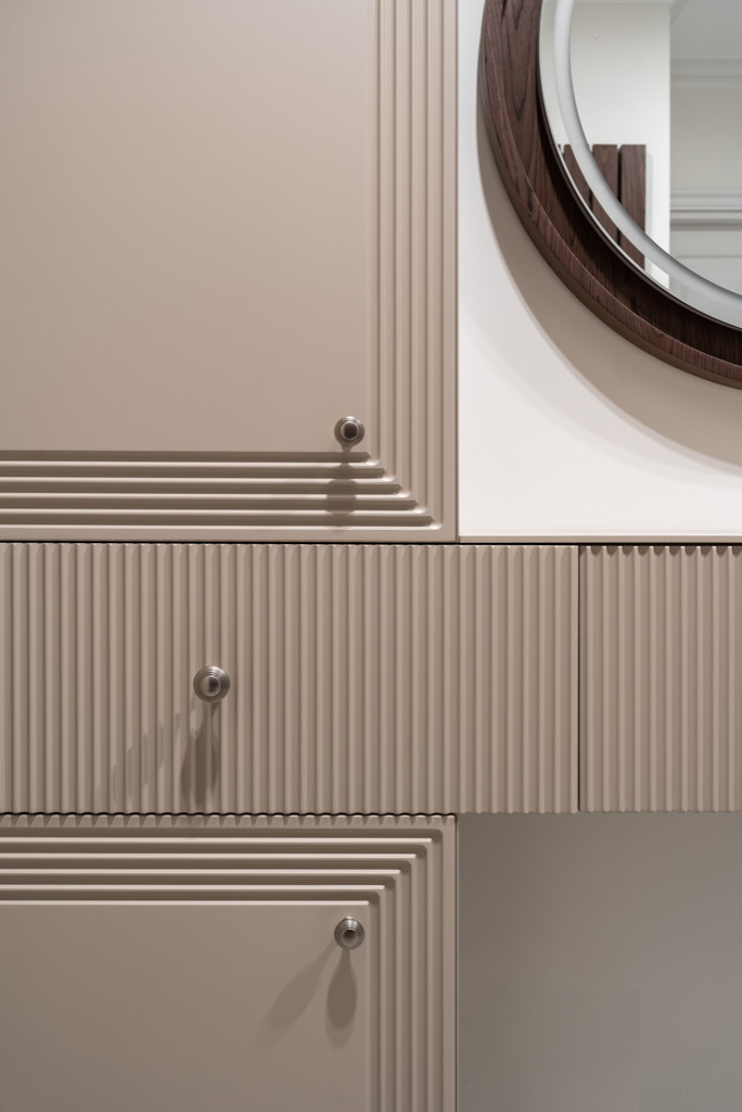 Современная мебель для московской квартиры