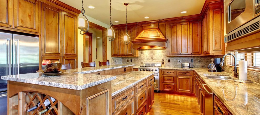 Transitional kitchen photo in Baltimore