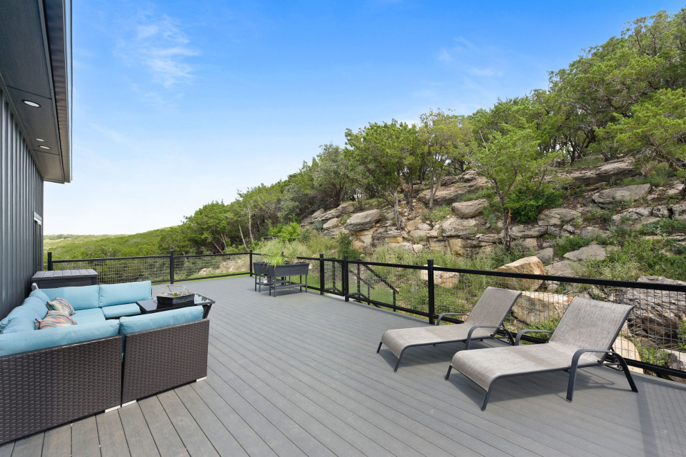 Hillside Lake View Home