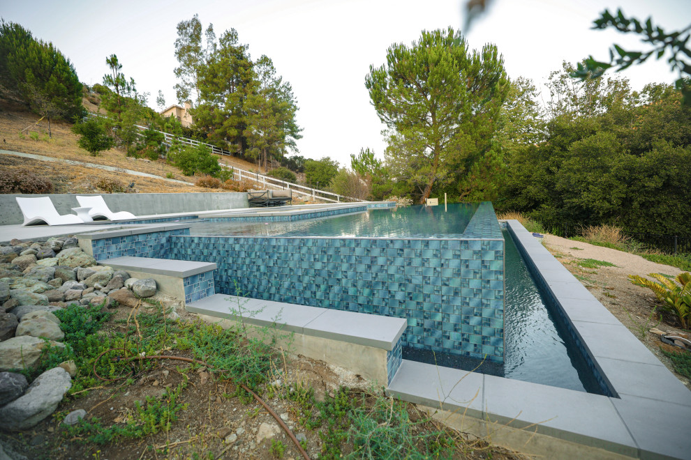 Agoura Hills New Build - Lobo Canyon