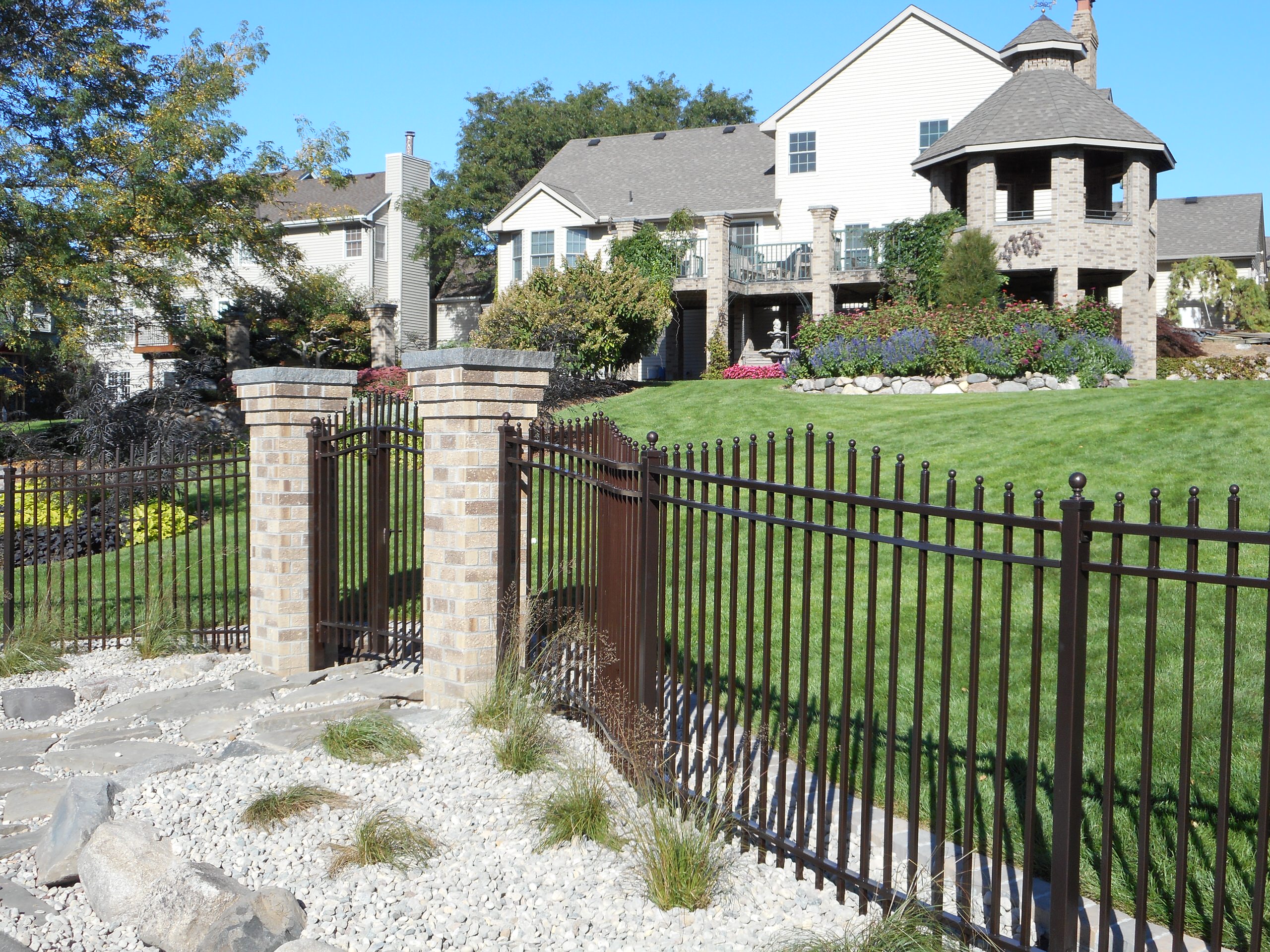Wrought Iron Fence - Photos \u0026 Ideas | Houzz, image size:2560x1920