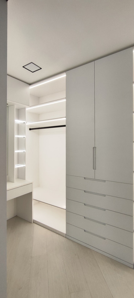 Минималистичная гардеробная