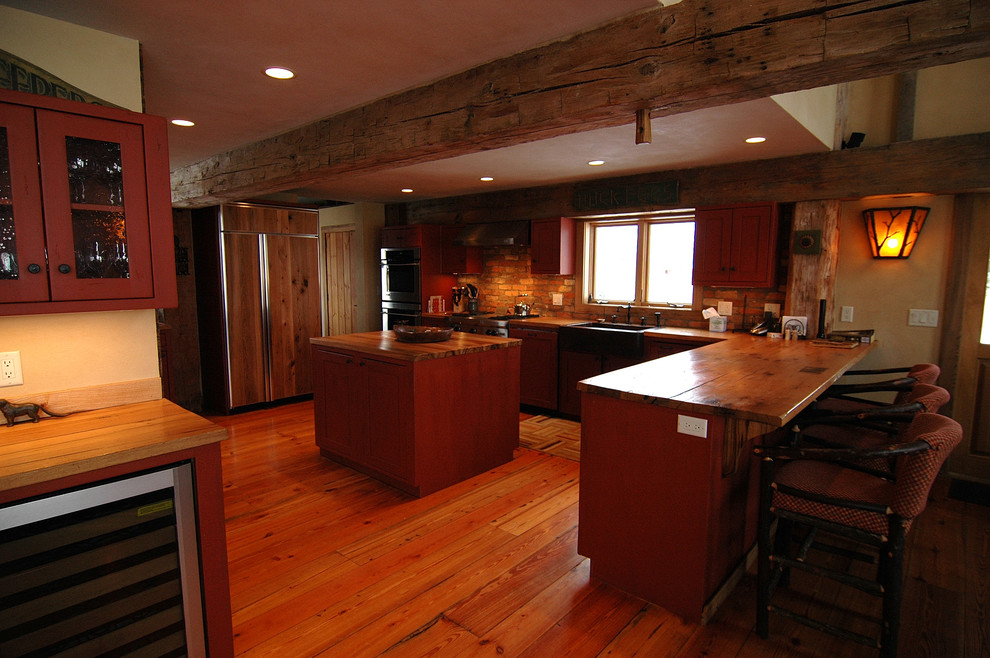 Kitchen - rustic kitchen idea