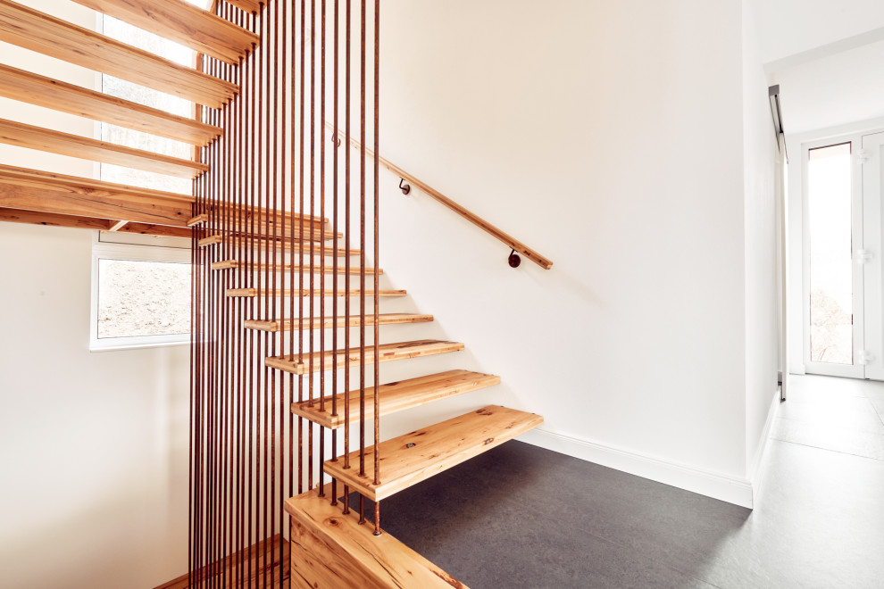 Консольная лестница из бука