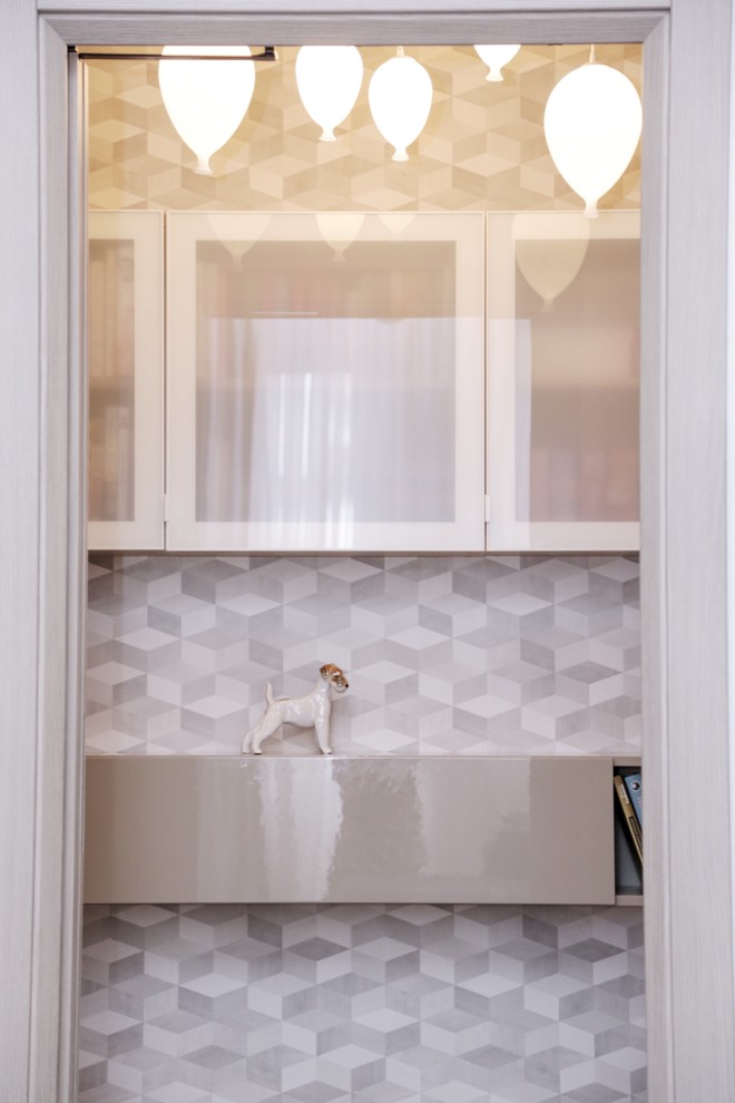 Пудровые оттенки и элегантная геометрия.