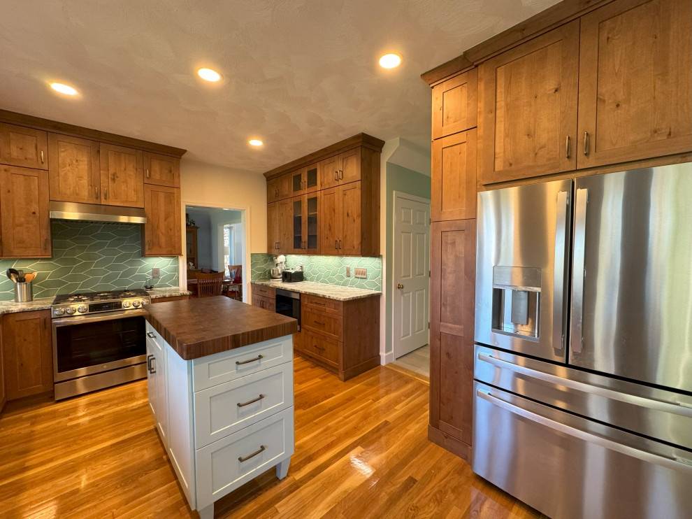 6420 - Rustic Alder Pecan & Slow Green