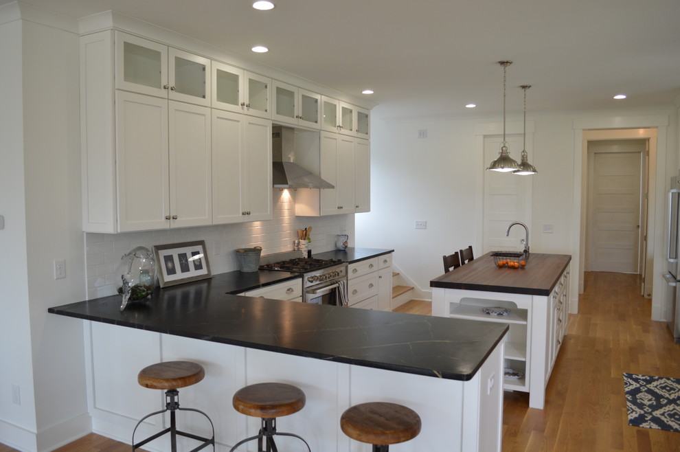 Crisp Modern Cottage