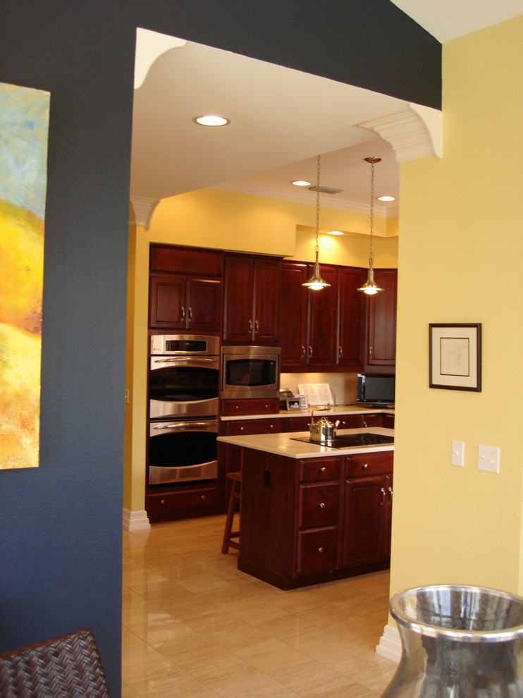 Inspiration for a transitional kitchen remodel in Austin