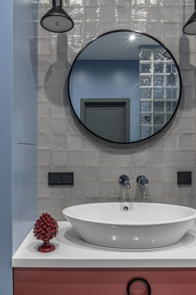 Трехкомнатная квартира с кухней—гостиной