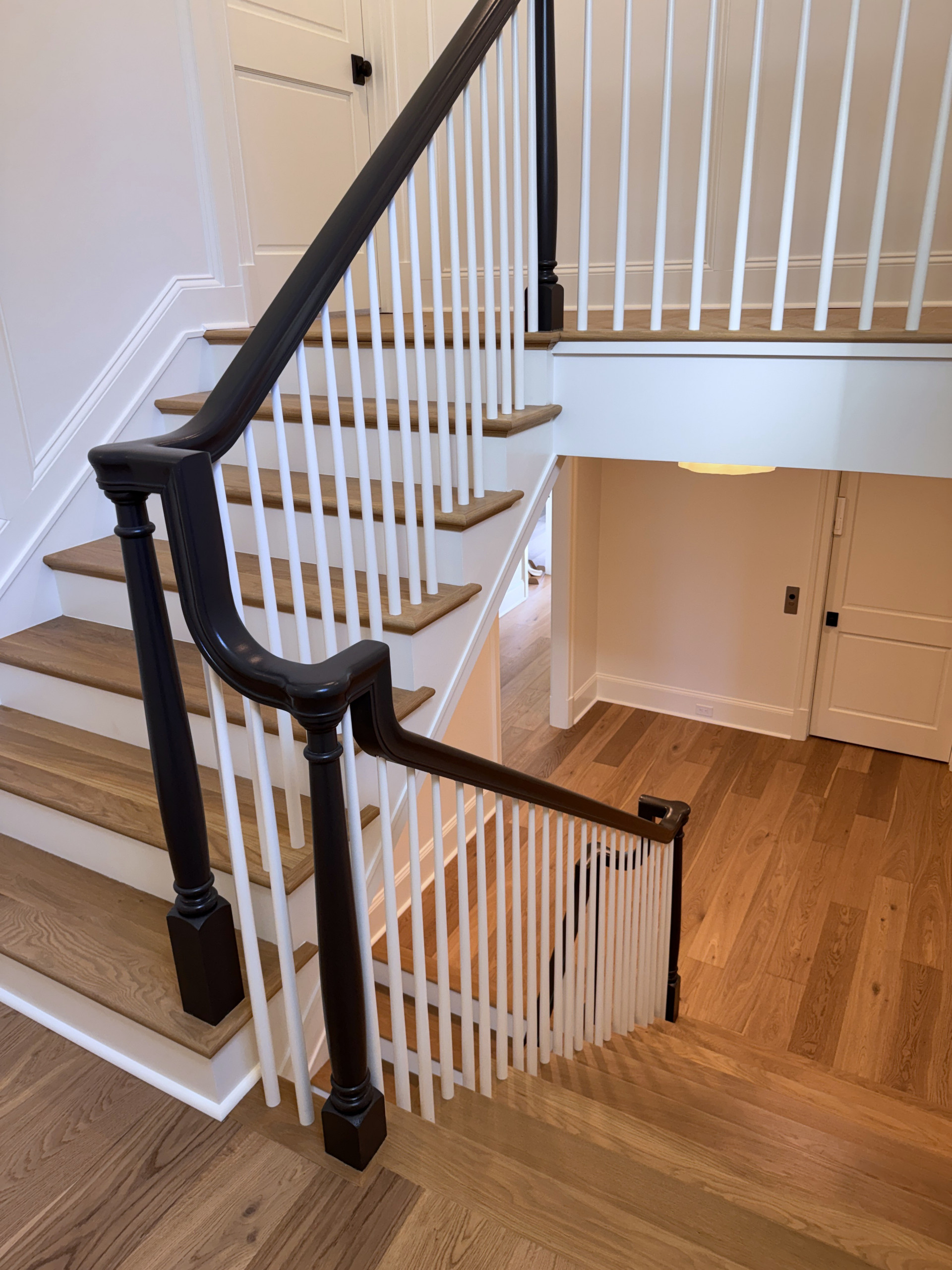 Project #160 | Traditional Box Stair with Gooseneck Handrail