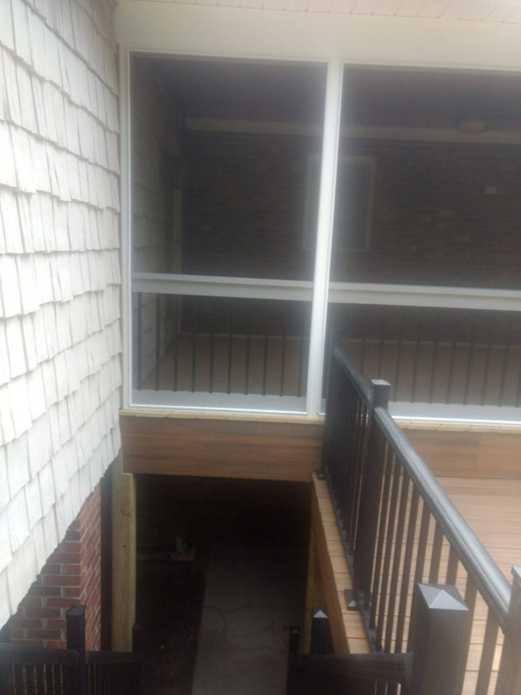 Inspiration for a mid-sized backyard deck remodel