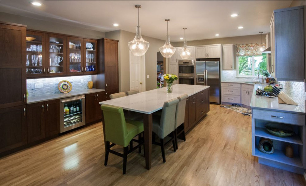 Transitional kitchen photo in Seattle