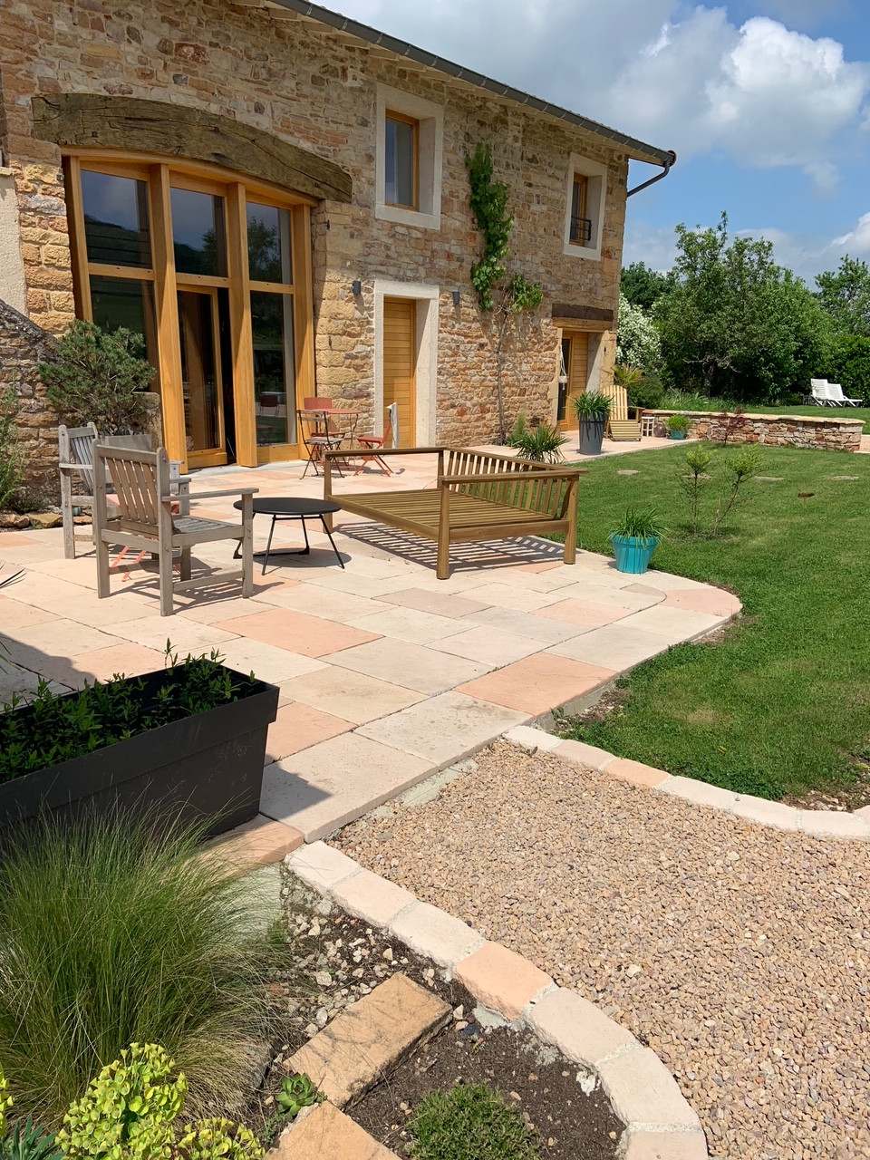 Design - Aménagement extérieur d'une grange