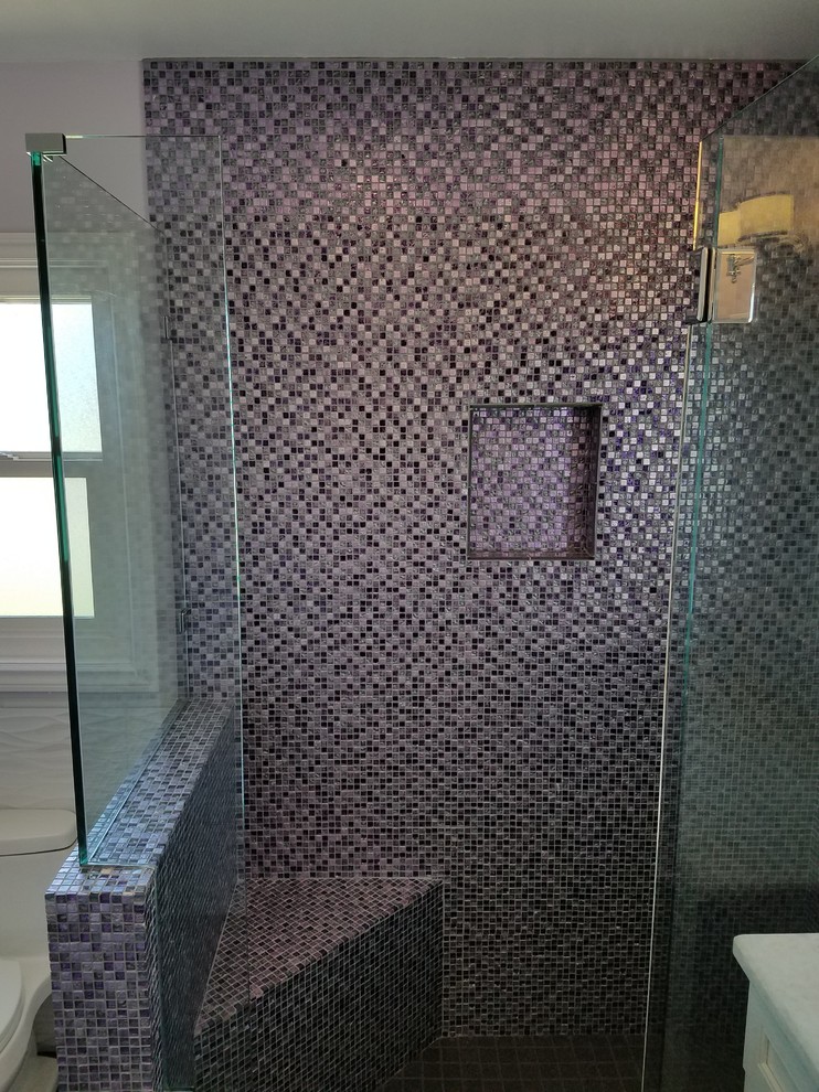 Inspiration for a transitional home design remodel in Orange County
