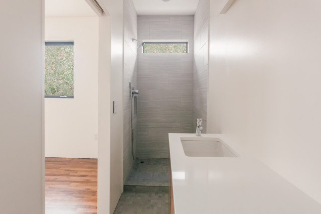 Bathroom 2 modern-badrum