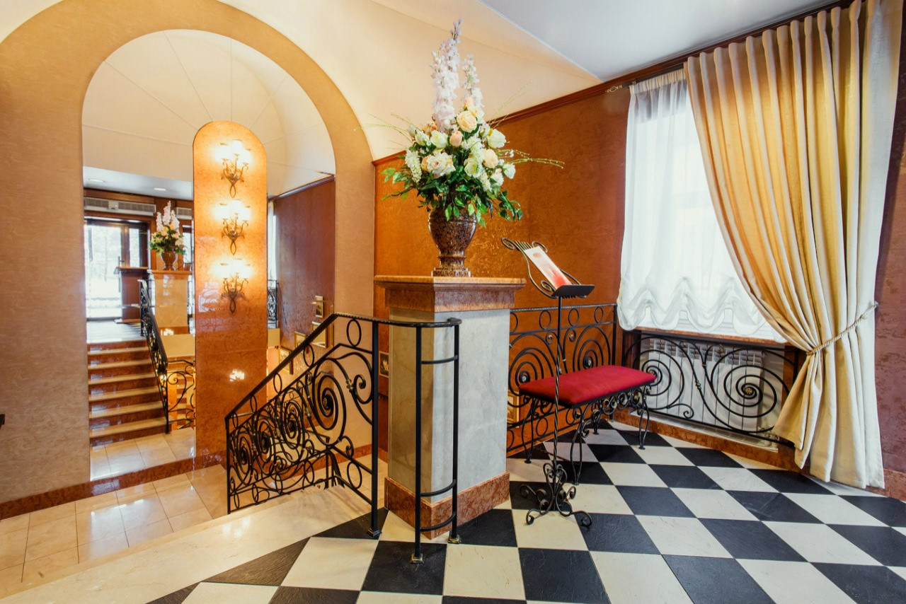 Камень в интерьере