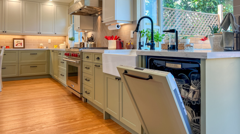 Rosemary Sprig & White