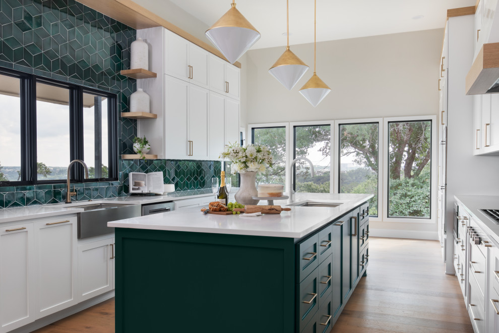 Transitional kitchen photo in Austin