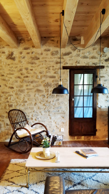 R&eacute;novation d'une grange dans la Dr&ocirc;me eclectic
