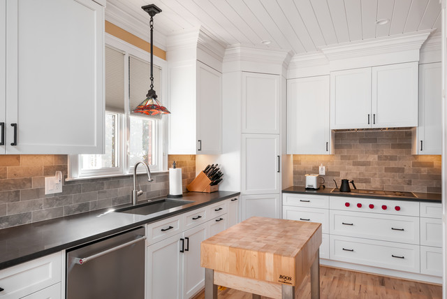 A Brookhaven Kitchen nyklassisk-koek