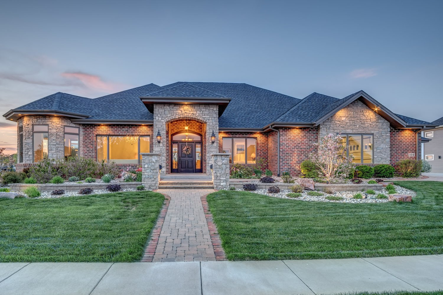 Certified Luxury Builders-Deffenbaugh Homes-Sioux Falls,SD-Honors Custom Home A