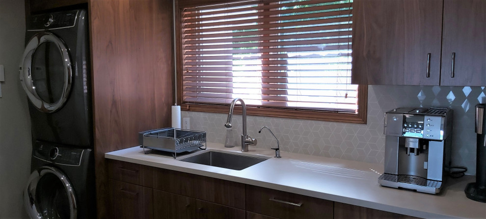 Nod to Mid-Century Modern