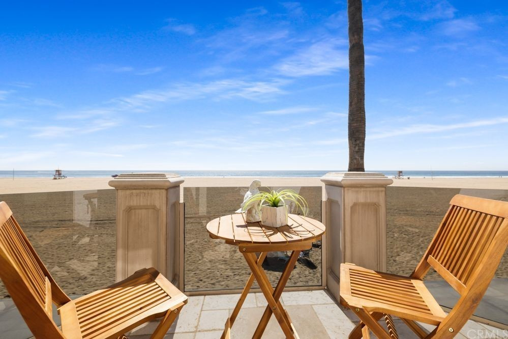 Newport Beach - oceanfront property