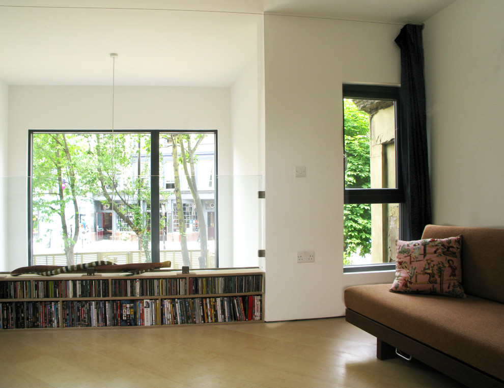 Photo of a contemporary home in London.