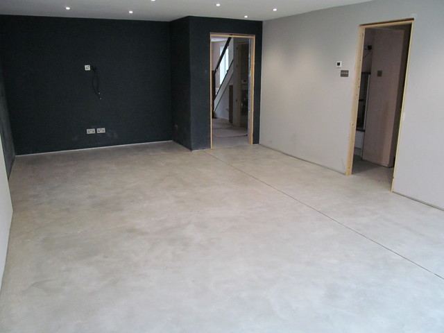 ITS AN INDUSTRIAL LOOKING POLISHED CONCRETE EFFECT FLOORING FOR ...