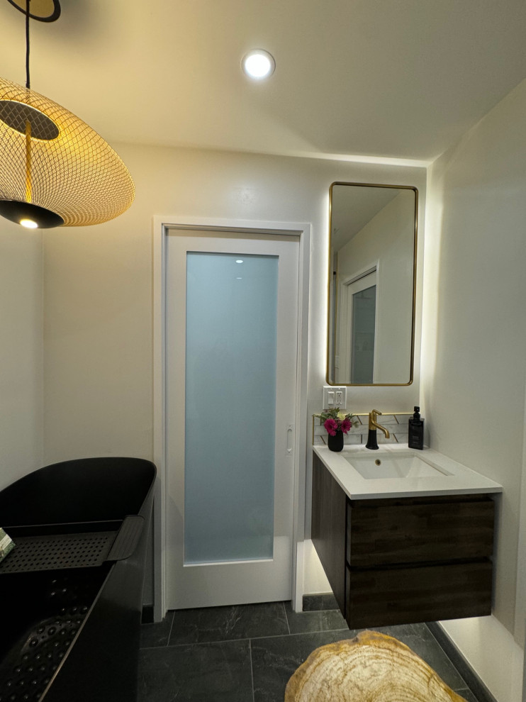 Calming Master Bathroom in Alameda