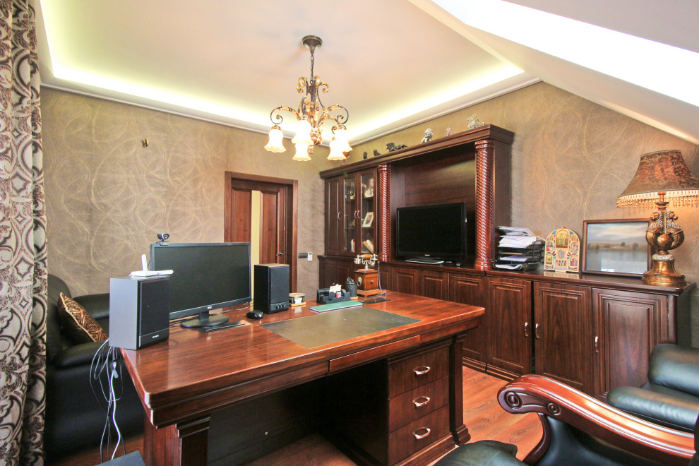 Дом со львами