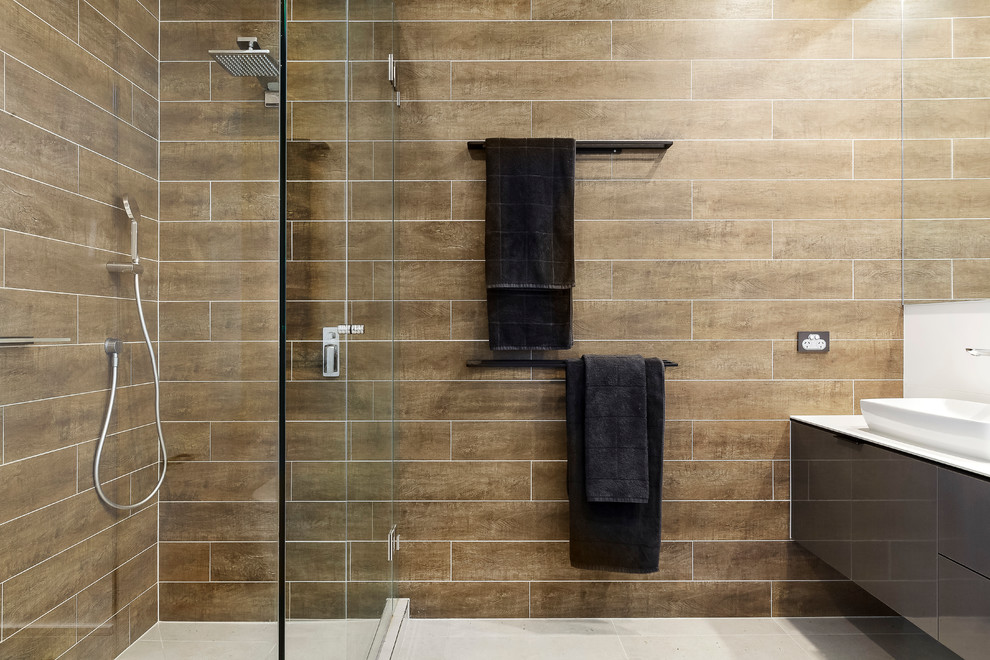 Inspiration for a contemporary bathroom in Melbourne.