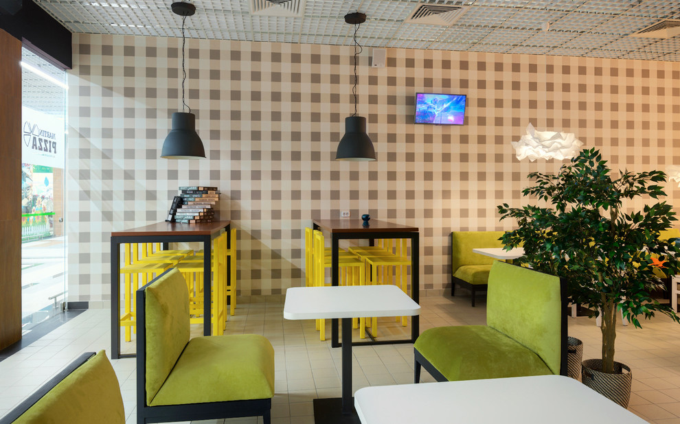 Реализованный проект городского кафе. Дизайн проект пиццерии. Фото.