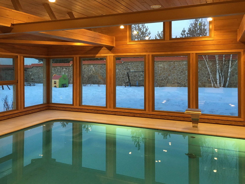 Плинтусная система Perimeter в доме с бассейном