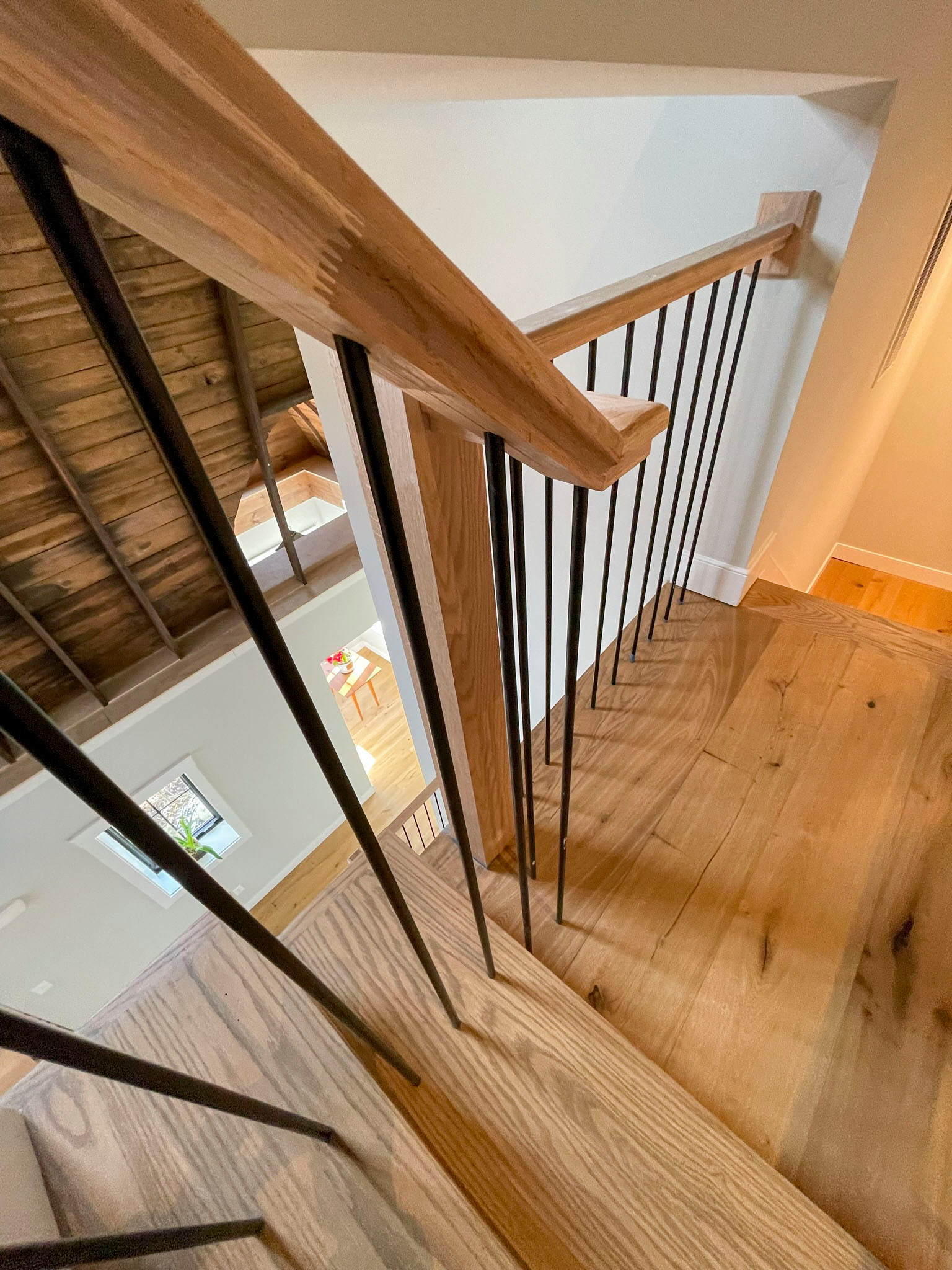 102_Straight-Freestanding Stairs/Landing in Barn Style Home, Leesburg VA 20175