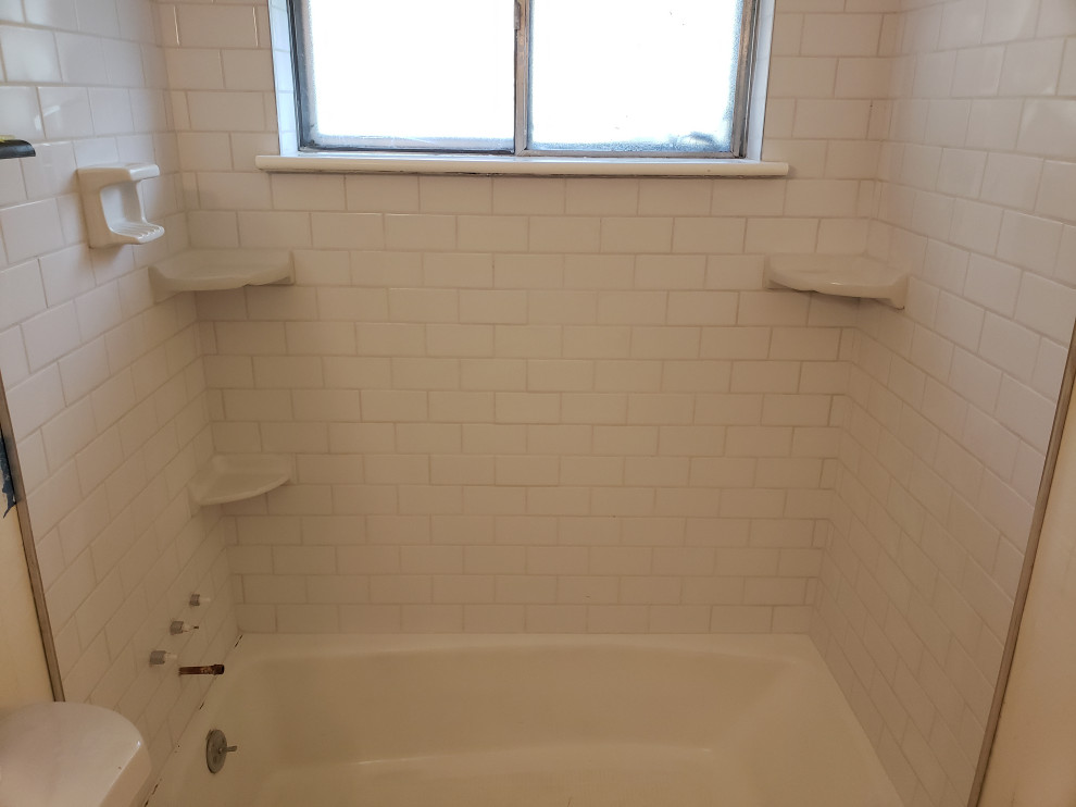 A Touch of Tradition with Subway Tile and a Calacatta Charm Floor