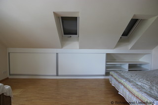 Stauraumschrank unter der Dachschräge - Minimalistisch - Hamburg - von