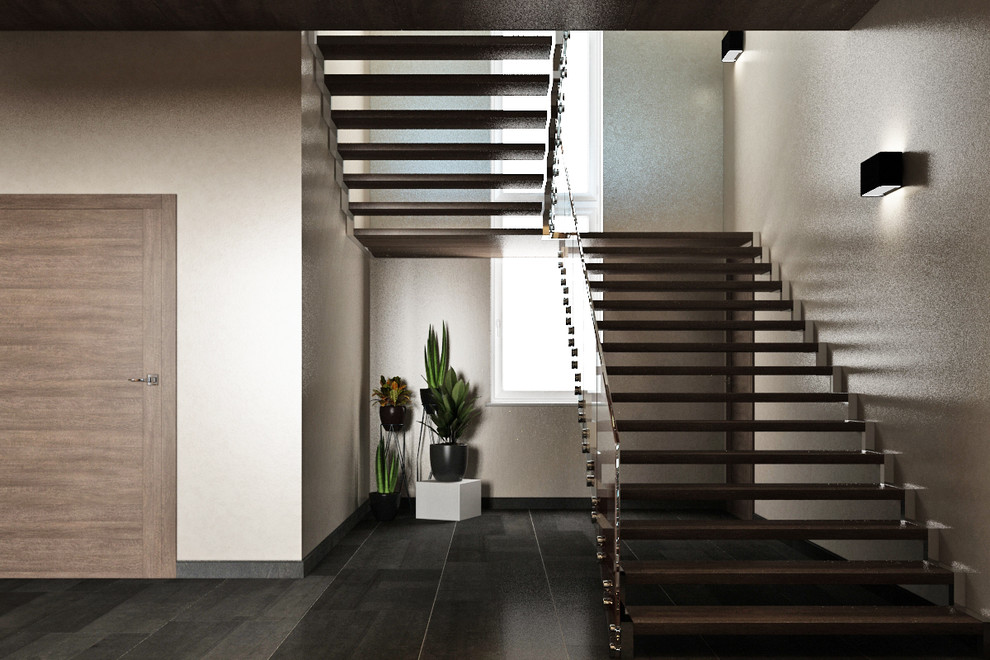 Холл с лестницей