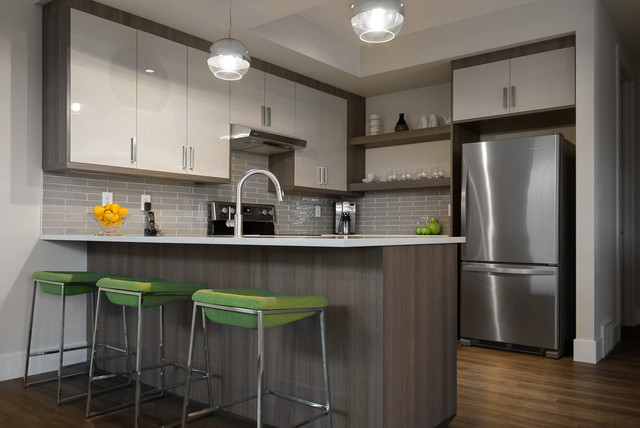 Edmonton, New Build  Viga  Contemporary  Kitchen  Edmonton  by Superior Cabinets