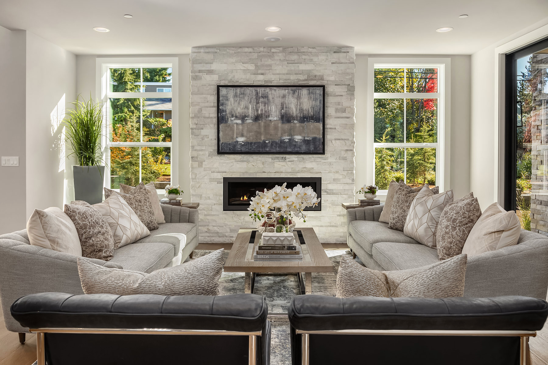 カントリー風のおしゃれなリビングのインテリア画像 75選 - 2025 年 12